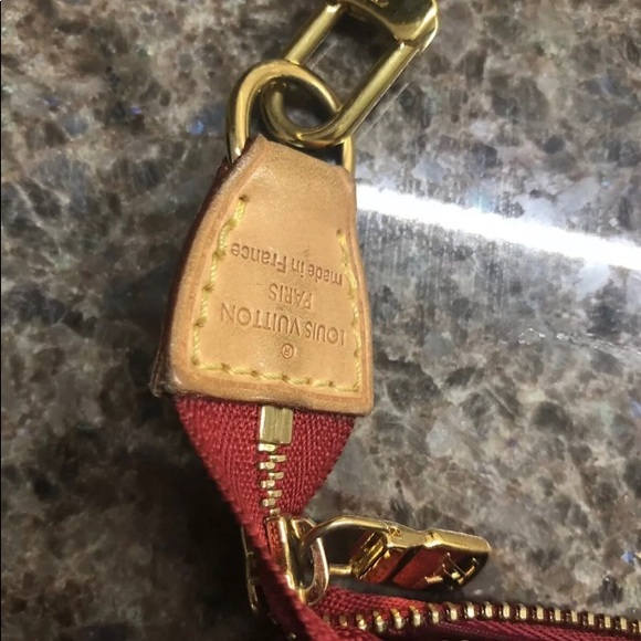 Red vernis Louis Vuitton pochette EUC rose indien - Picture 5 of 7